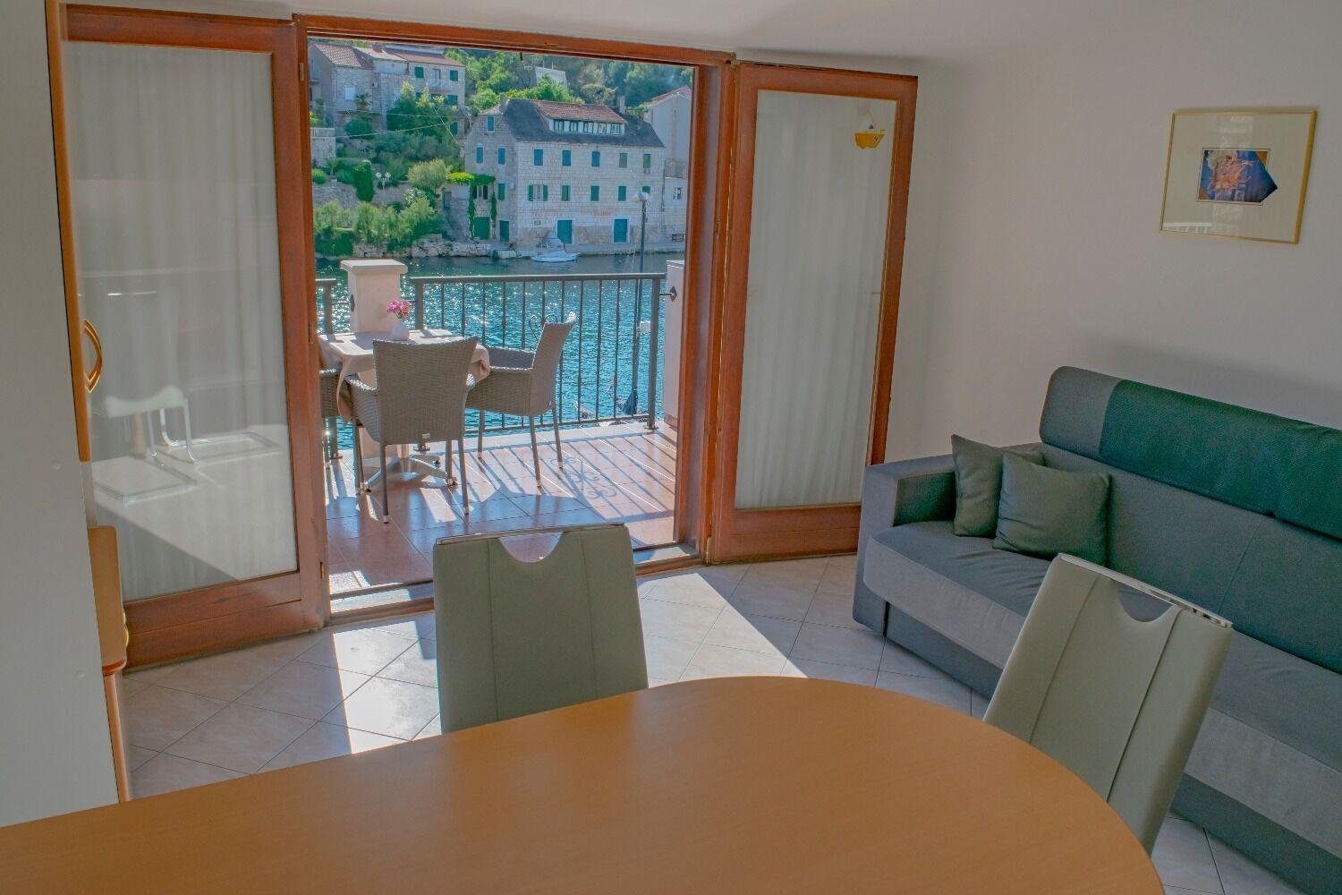 Apartments Daira Stomorska Exterior photo